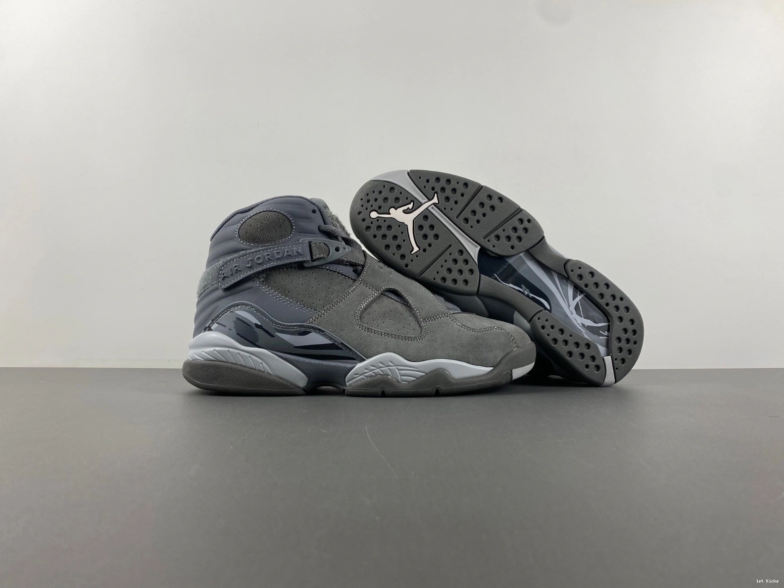 305381-014 Jordan - Retro 8 Men's Cool Grey 0324